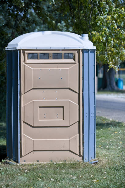 Best High-end porta potty rental  in Cutler, CA